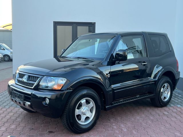 Mitsubishi Pajero 3.2 DI-D Dakar