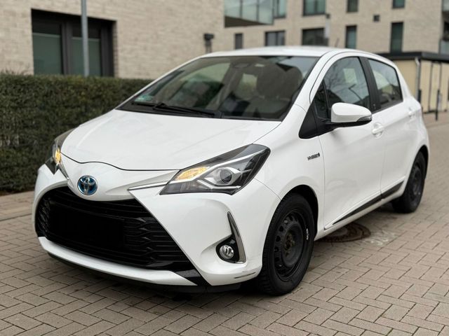 Toyota Yaris Hybride Team D