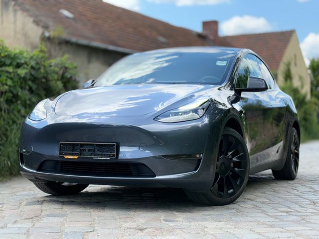 Tesla Model Y Grande