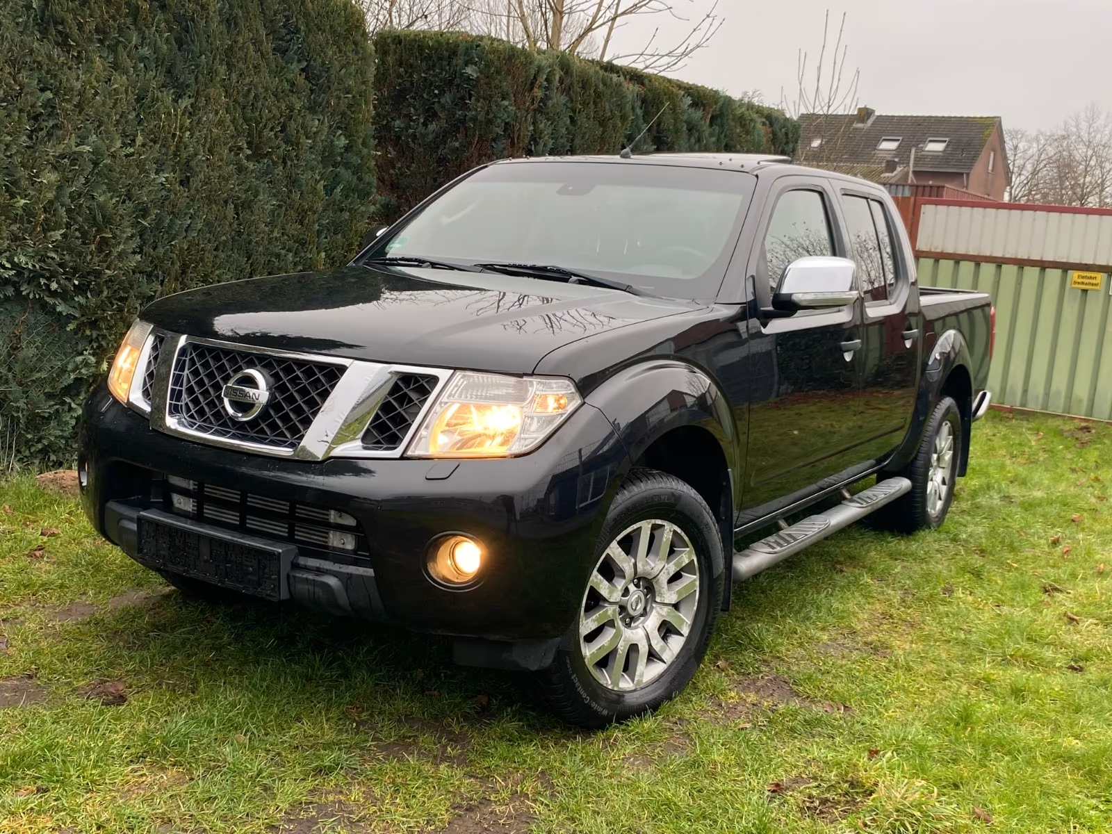 Nissan Navara Pickup Double Cab LE V6 4x4