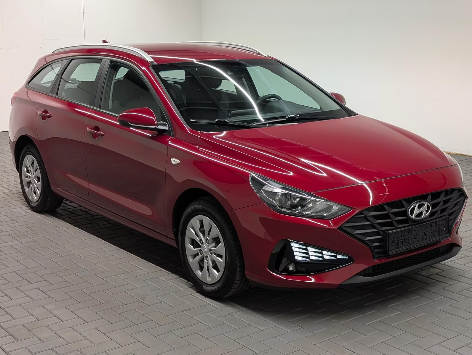 Hyundai i30 CW Start Plus DAB USB BT Vitesse LED-TFL