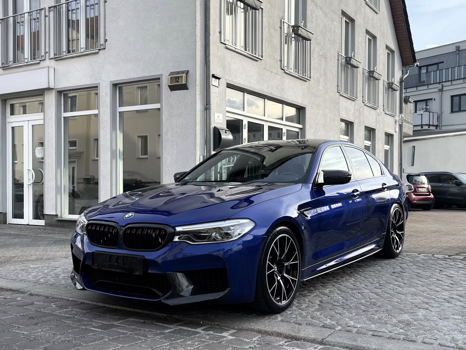 BMW M5 Affichage tête haute compétition angle mort